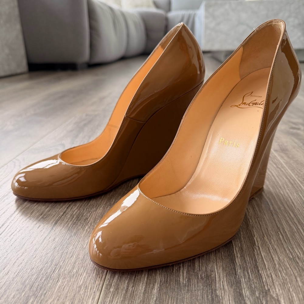 Christian Louboutin Tan Patent Leather Wedge Pumps